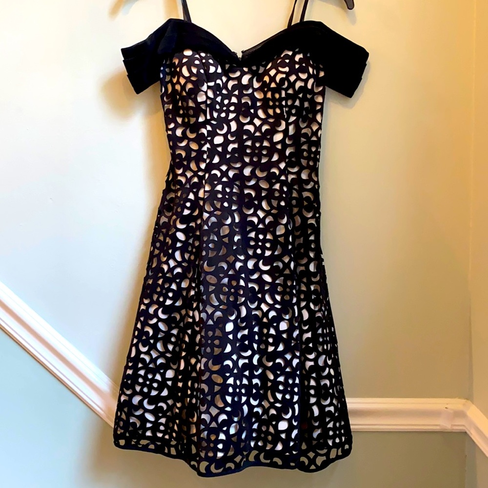 Adorable short cocktail dress by Xscape.